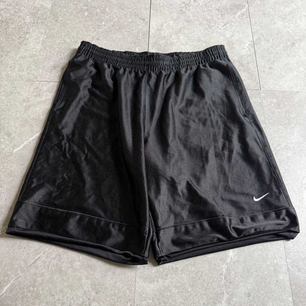 Y2K Nike Baggy Basketball Shorts Medium